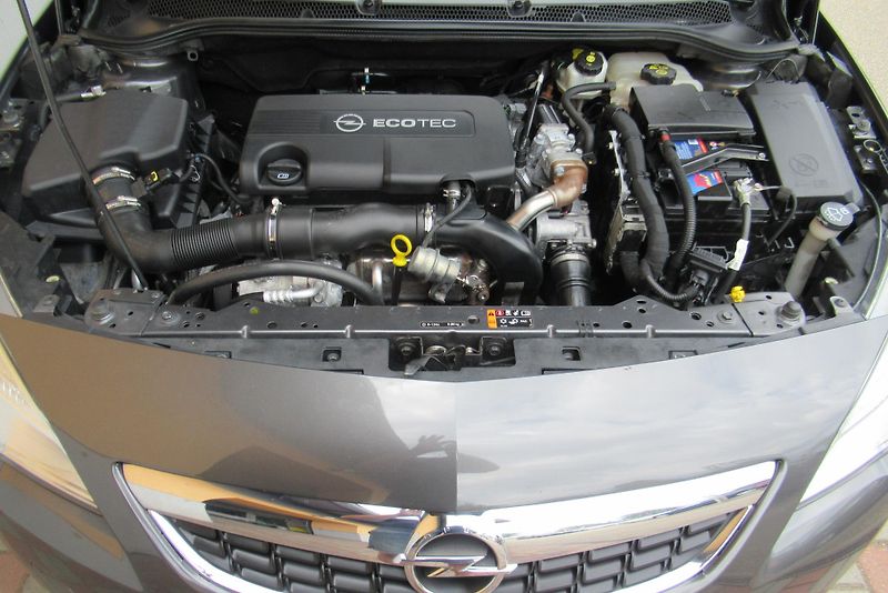 Opel Astra 1.7 CDTi  AUT. KLIMA  - fotka 19 z 20