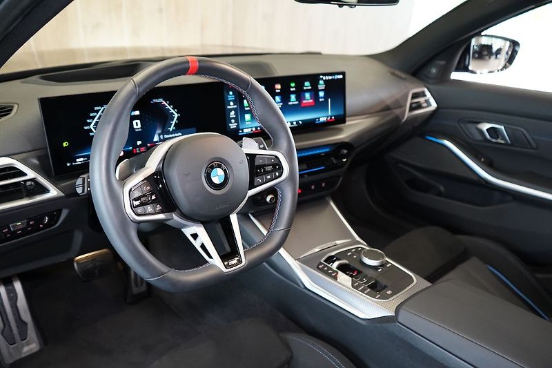 BMW Řada 3 M340i xDrive Touring, Panorama - fotka 19 z 50