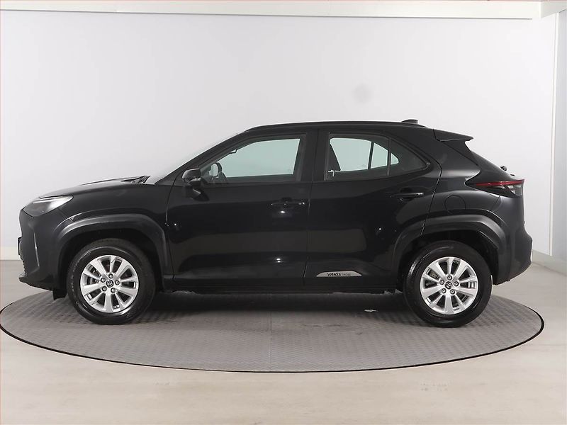 Toyota Yaris Cross (2023) Comfort Style Tech 1.5 VVT-iE - fotka 3 z 19