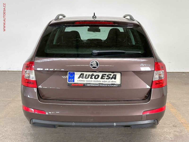 Škoda Octavia (2015) 1.8 TSi, AT - fotka 5 z 16