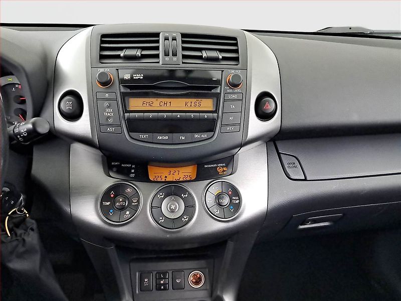 Toyota RAV4 (2011) 2.0 VVT-i, 4X4, Automat, Kůže - fotka 12 z 16