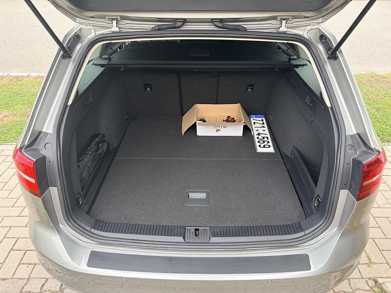 Volkswagen Passat 2.0TDI 110KW MANUAL MATRIX - fotka 53 z 62