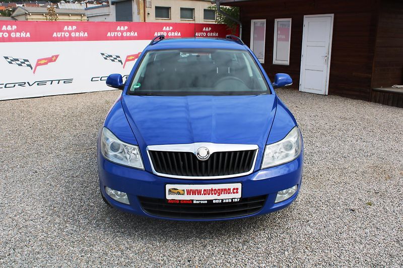 Škoda Octavia (2009) 1.6 MPI KLIMA EL.OKNA TEMPOMAT - fotka 2 z 20