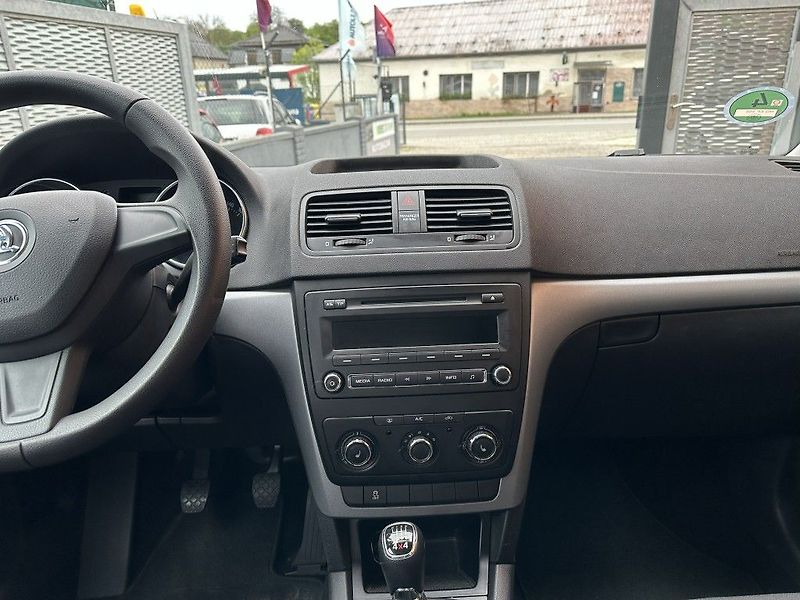 Škoda Yeti 2.0 TDI 81kW 4x4 serviska - fotka 12 z 23