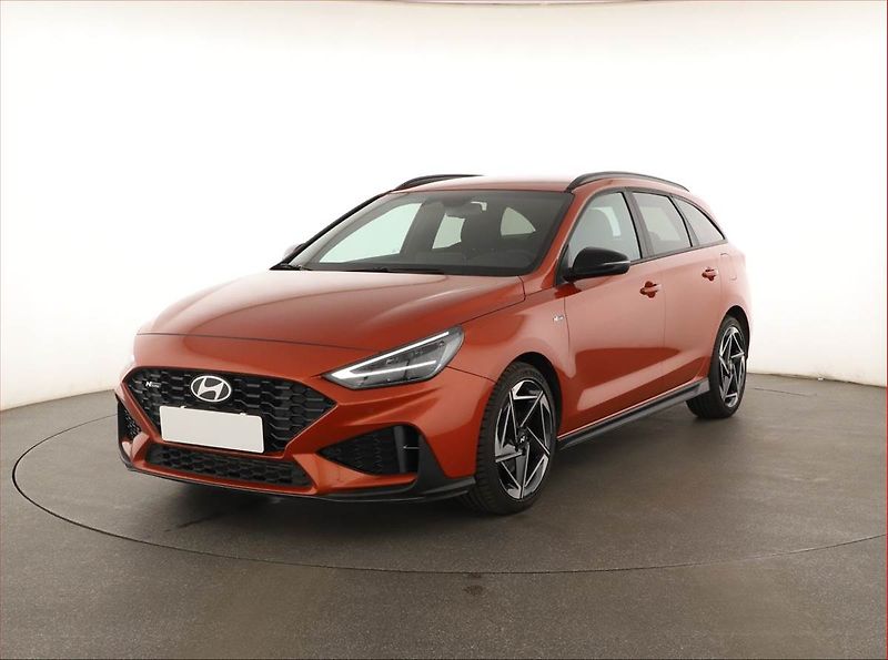 Hyundai i30 (2025) 1.5 T-GDI MHEV 48V, N-LINE - fotka 2 z 17