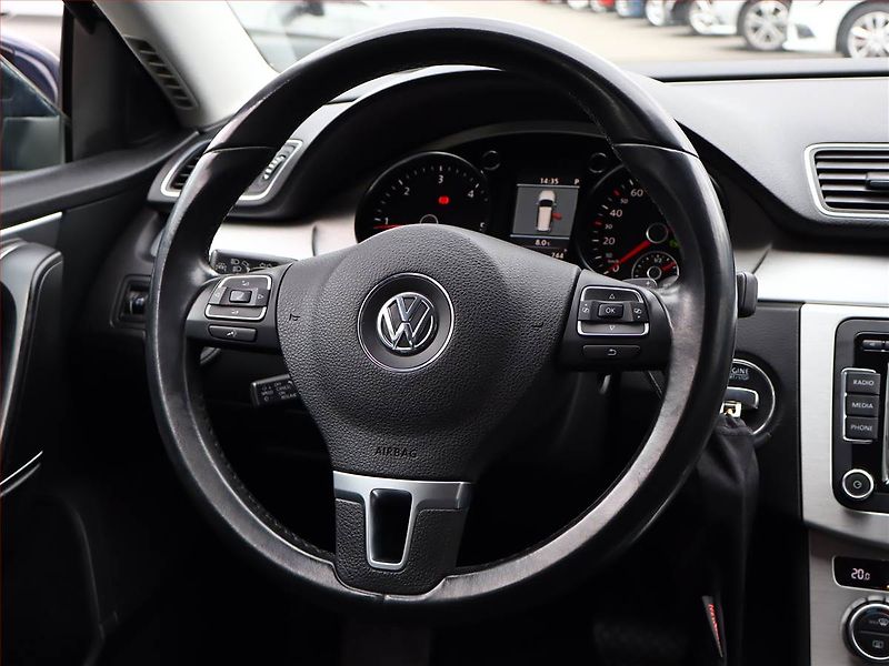 Volkswagen Passat (2012) Highline 2.0 TDI, 4X4 - fotka 14 z 19