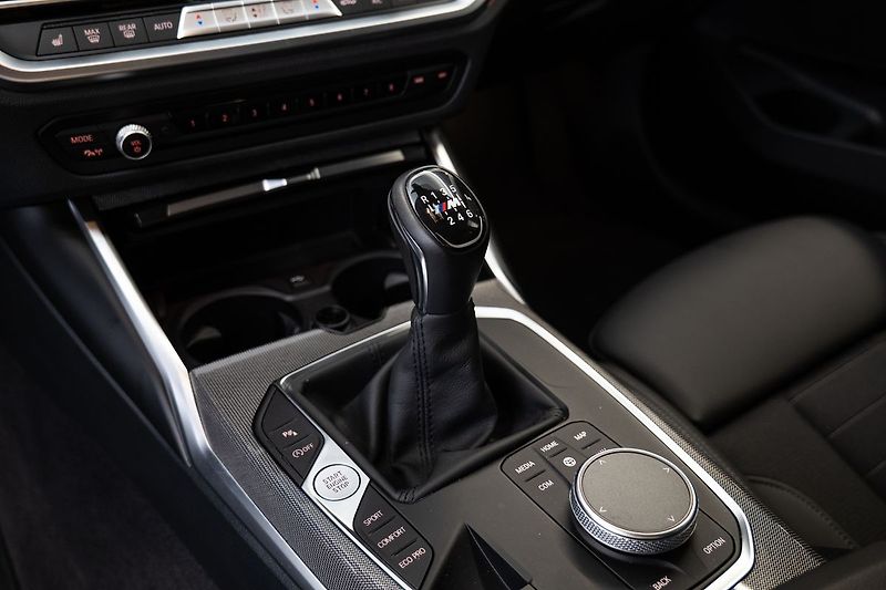 BMW Řada 3 d Touring Manuál - fotka 14 z 21