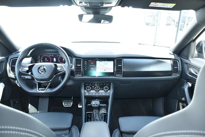 Škoda Kodiaq (2024) Sportline Plus 2.0 TDI 147kW 4 - fotka 10 z 35