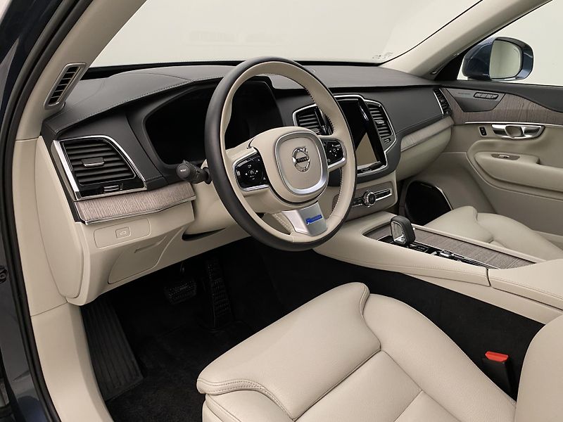 Volvo XC90 B5 AWD PLUS BRIGHT AUT CZ - fotka 4 z 58