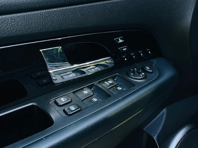 SsangYong Rexton 2.2TD 4x4 AUTOMAT TAŽNÉ VÝHŘEV - fotka 31 z 43