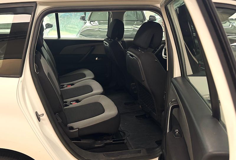 Citroën Grand C4 Picasso 1.6 HDI,Intensive ,ČR, 7 míst - fotka 14 z 29