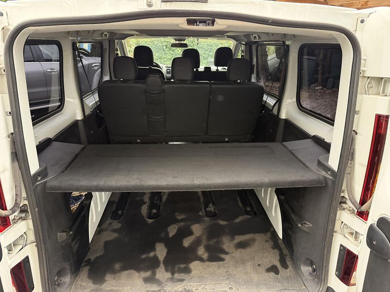 Renault Trafic (2020) Combi - fotka 9 z 16