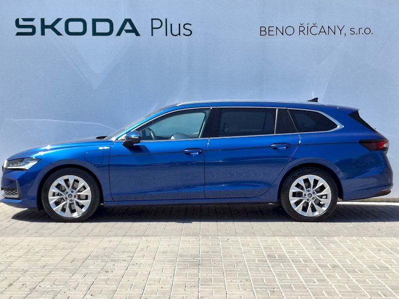 Škoda Superb (2025) Combi iV L&K DSG 1,5TSi 150kW - fotka 3 z 35