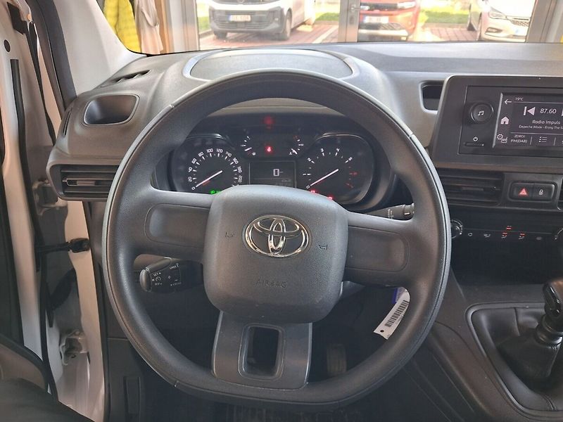 Toyota ProAce 1.5D 75kW 2024 - fotka 10 z 12