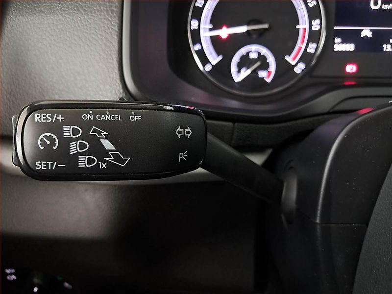 Škoda Karoq (2021) Ambition 1.6 TDI - fotka 18 z 20
