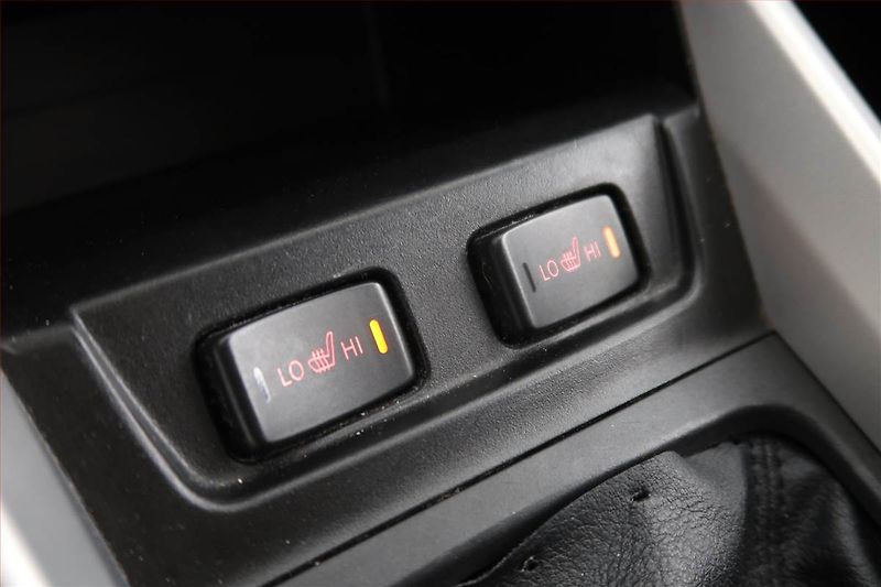 Suzuki Vitara (2015) 1.6 DDiS, 4X4, Serv.kniha - fotka 19 z 24