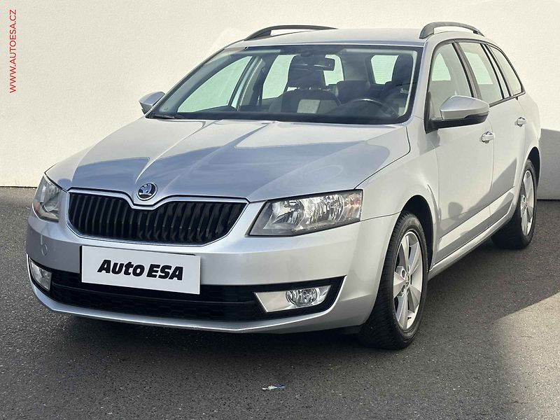 Škoda Octavia (2014) 1.2 TSi, Elegance, park.čidla - fotka 3 z 17