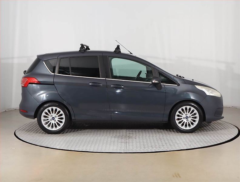 Ford B-MAX (2013) 1.6 TDCi, Navi, Tempomat - fotka 6 z 14
