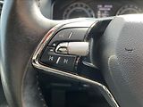 Škoda Karoq 2,0 TDi 110 4x4 DSG TAŽNÉ -DPH - náhled 28