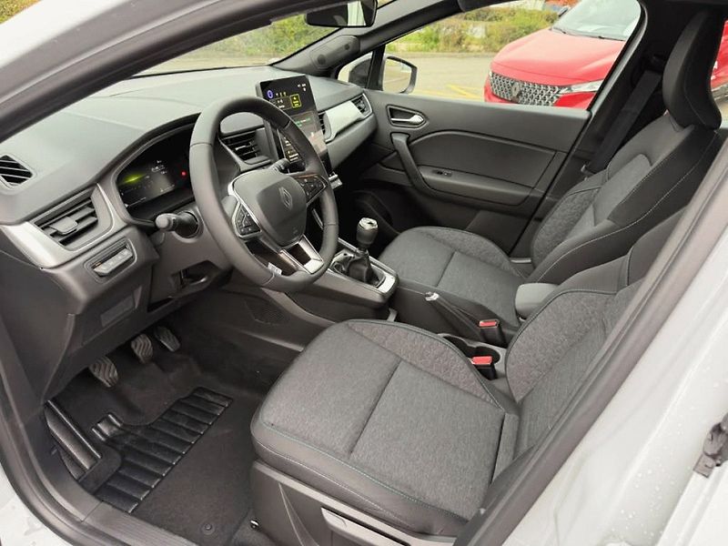 Renault Captur (2026) evolution TCe 115 - fotka 11 z 24