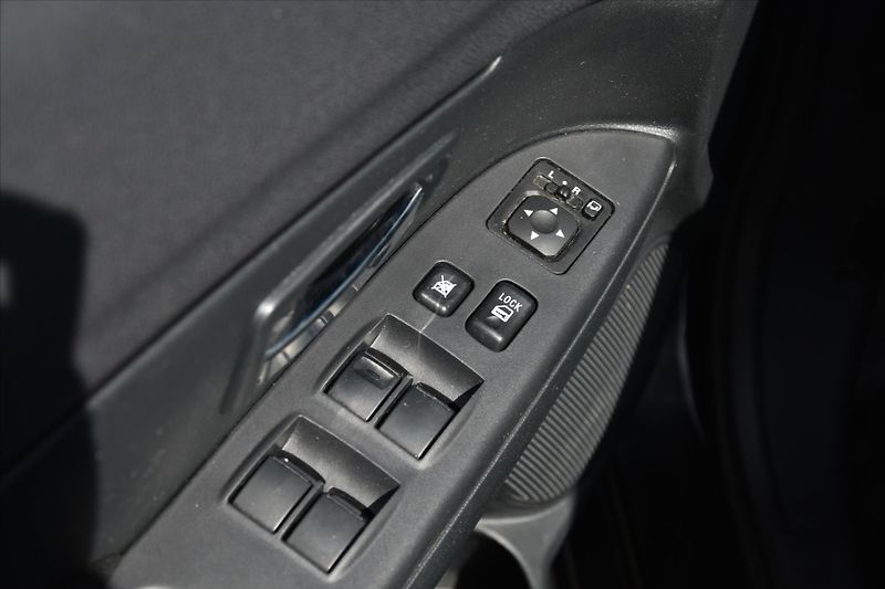 Mitsubishi ASX 2.2Di-D 4WD A/T INTENSE ČR - fotka 22 z 22