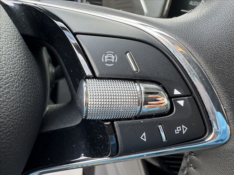 Škoda Octavia 2,0 TDI 85kW DPH 1.maj původČR - fotka 31 z 50