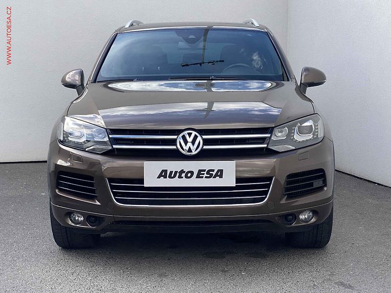 Volkswagen Touareg (2014) 3.0TDi 4x4, DSG, bixen - fotka 2 z 22