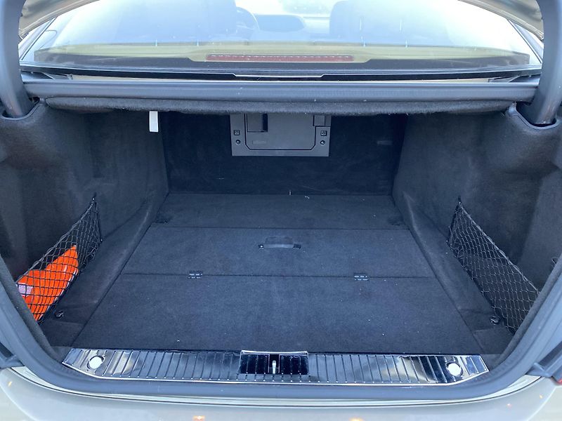 Mercedes-Benz Třídy S S 600 V12 - fotka 17 z 28