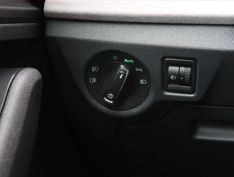 Škoda Scala (2025) Top Selection 1.0 TSI - fotka 20 z 23