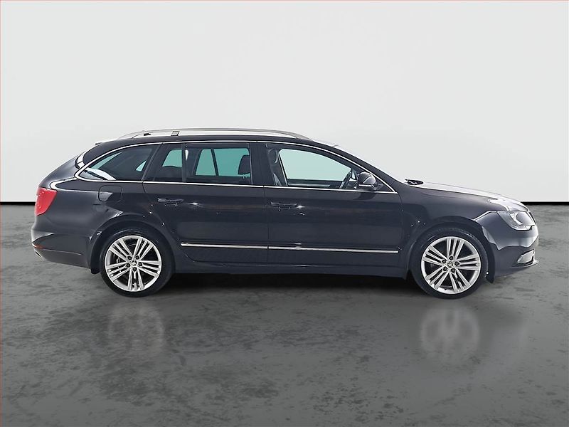 Škoda Superb (2014) 2.0 TDI, 4X4, Automat, Kůže - fotka 6 z 24