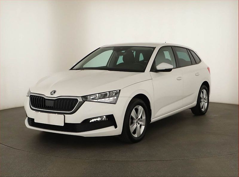 Škoda Scala (2022) Ambition 1.0 TSI, Serv.kniha - fotka 2 z 16