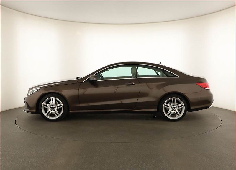 Mercedes-Benz Třídy E (2013) E 350 BlueTEC - fotka 3 z 17
