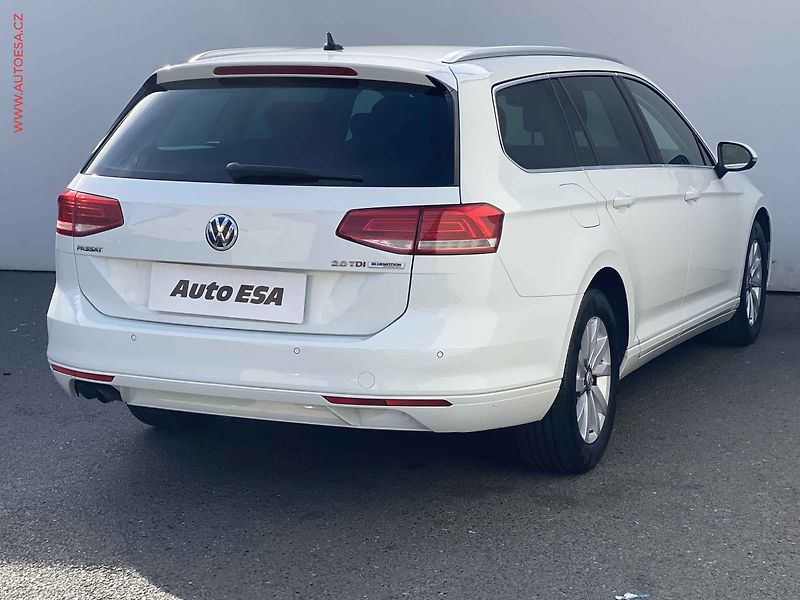Volkswagen Passat (2016) 2.0TDi, Comfortline, DSG, LED - fotka 4 z 19