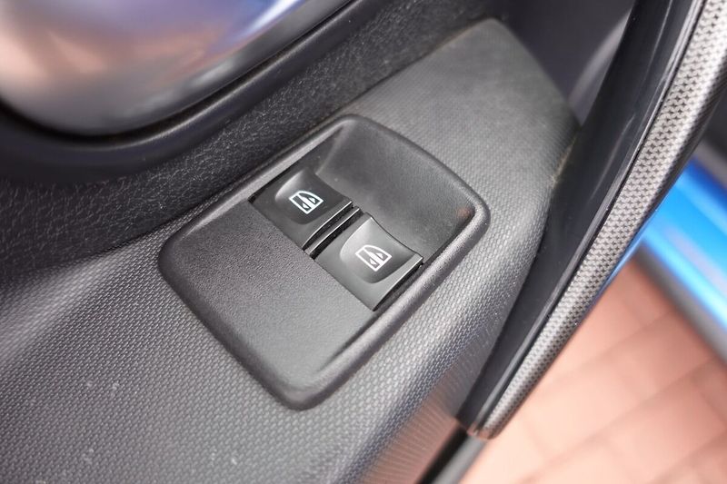 Dacia Logan 09.TCe 66kW Stepway - fotka 9 z 29