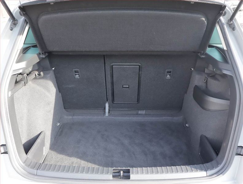 Škoda Karoq (2022) Ambition 2.0 TDI, Automat - fotka 14 z 22