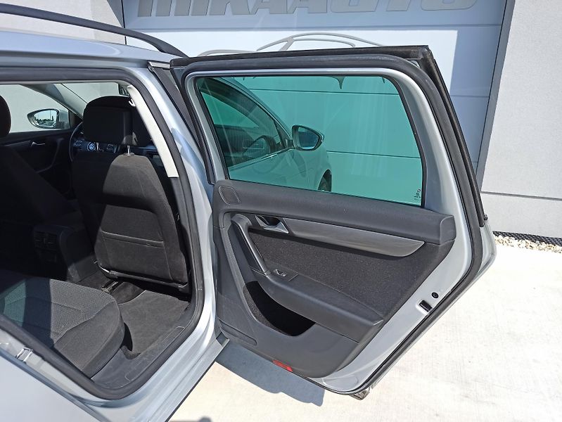 Volkswagen Passat 2.0TDI 103kW  - fotka 25 z 28