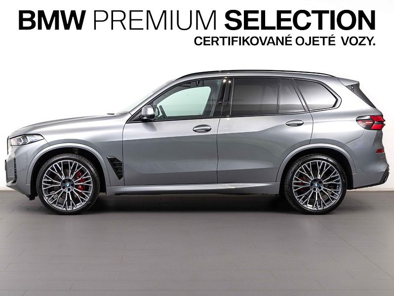 BMW X5 xDrive30d - fotka 4 z 23