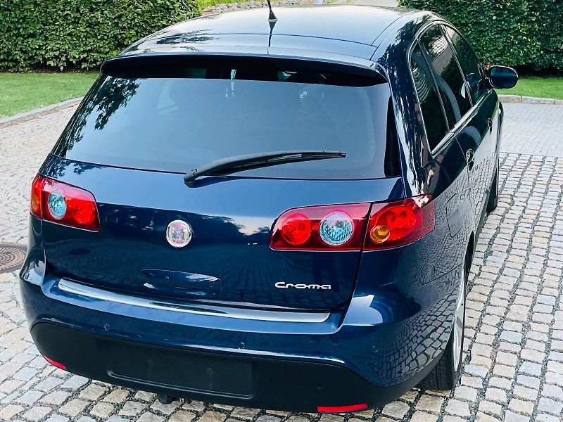 Fiat Croma 1.9D SENZORY SERVISKA TAŽNÉ - fotka 12 z 42