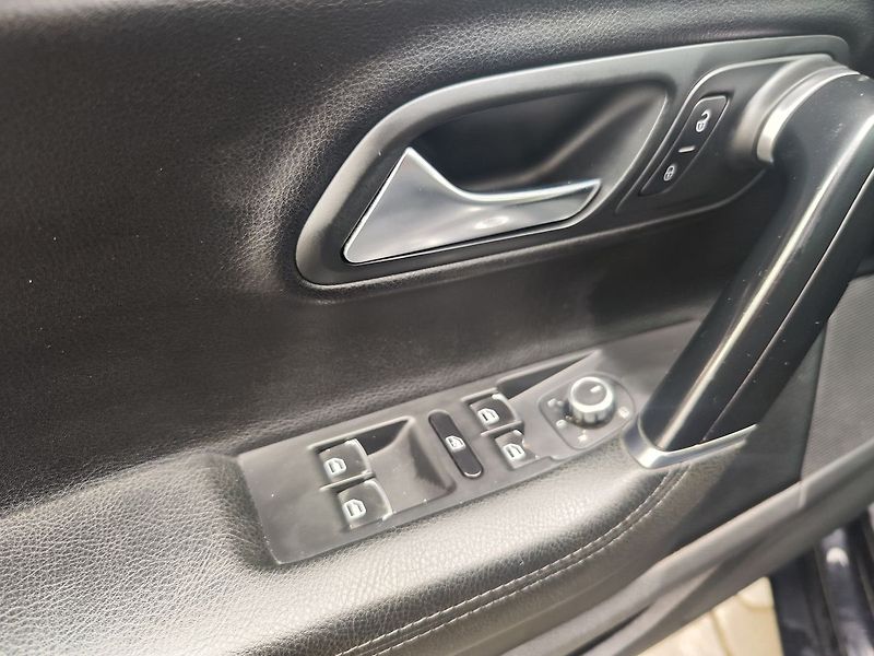 Volkswagen CC 1.8 TSI/118kW Sport - fotka 28 z 33