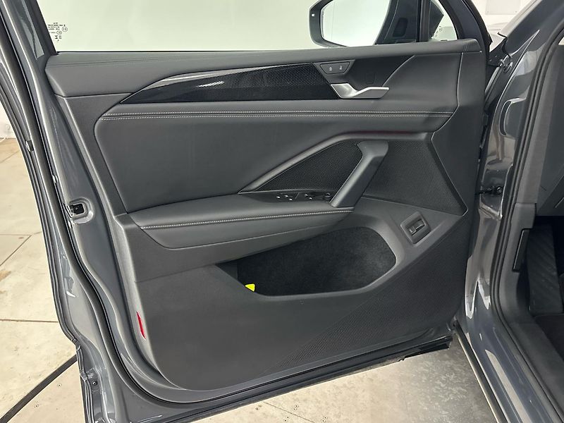 Volkswagen Tiguan Life - fotka 13 z 30