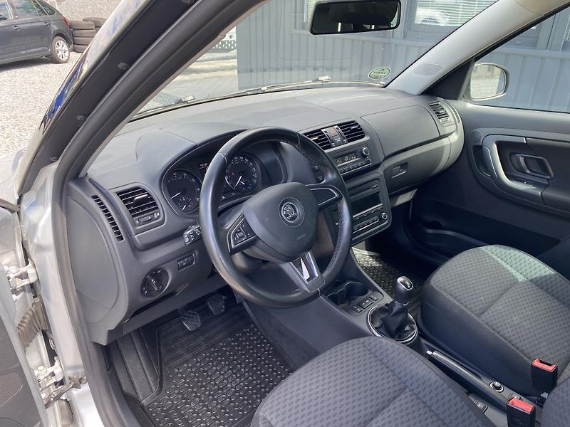 Škoda Roomster 1.2 TSI 63kW-1xMAJ.- 81 000KM - fotka 15 z 42
