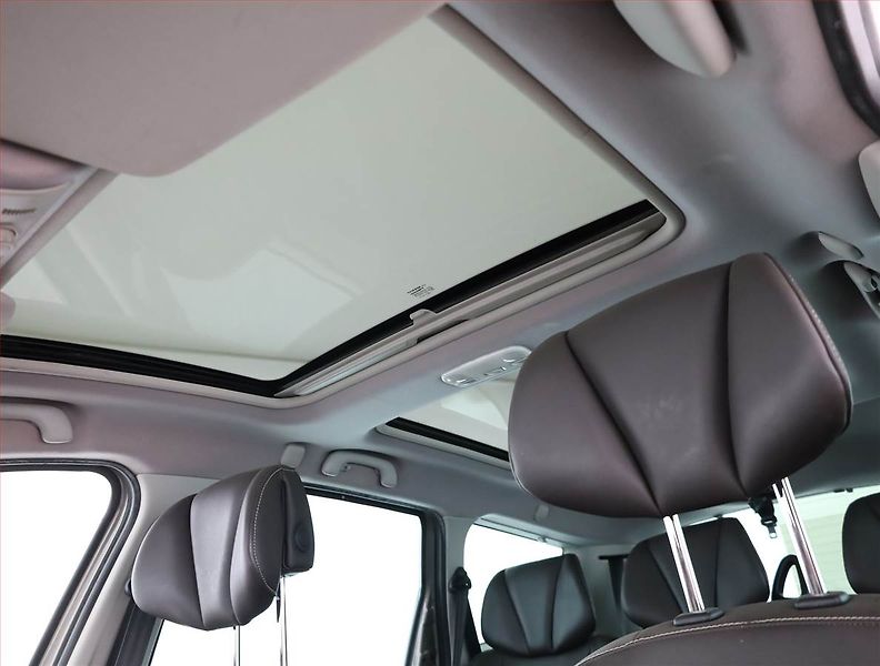 Renault Grand Scénic (2013) 1.6 dCi, 7 míst, Navi, Xenony - fotka 14 z 18