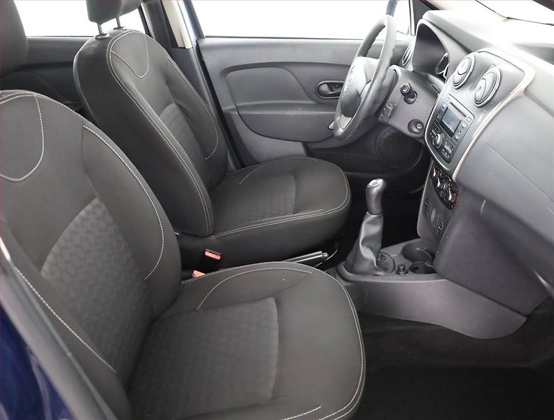 Dacia Logan (2015) 1.2 16V, nová STK, Tažné - fotka 7 z 12