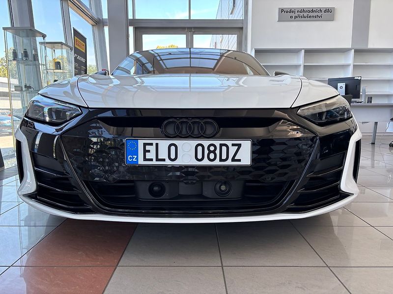 Audi Ostatní 440kW - fotka 5 z 23