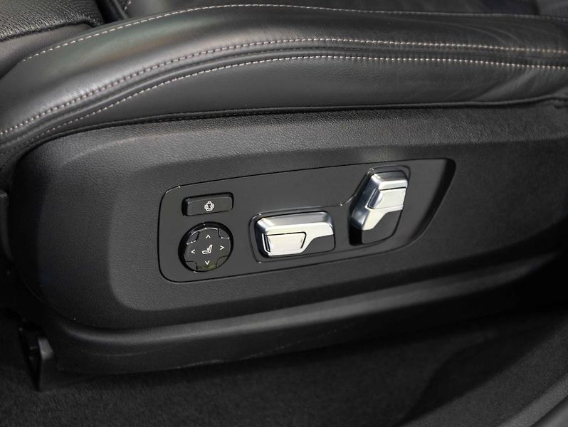 BMW X6 xDrive30d - fotka 19 z 22
