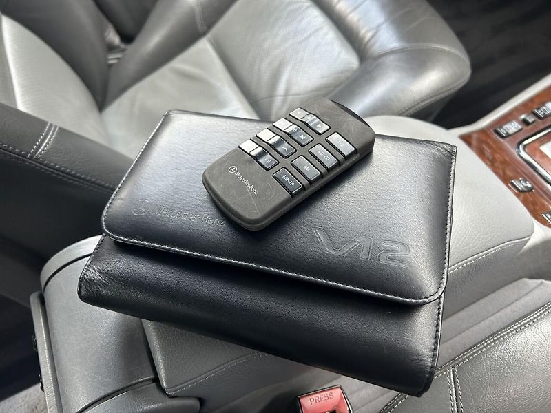 Mercedes-Benz Třídy S S 600 L V12 - fotka 21 z 34