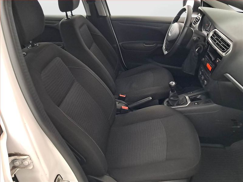 Peugeot 301 (2014) 1.2 VTi, nová STK, rezervace - fotka 7 z 13