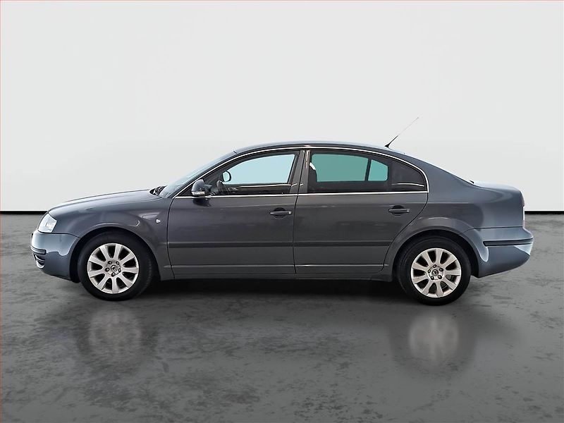 Škoda Superb (2006) Elegance 1.8T, Xenony - fotka 3 z 17