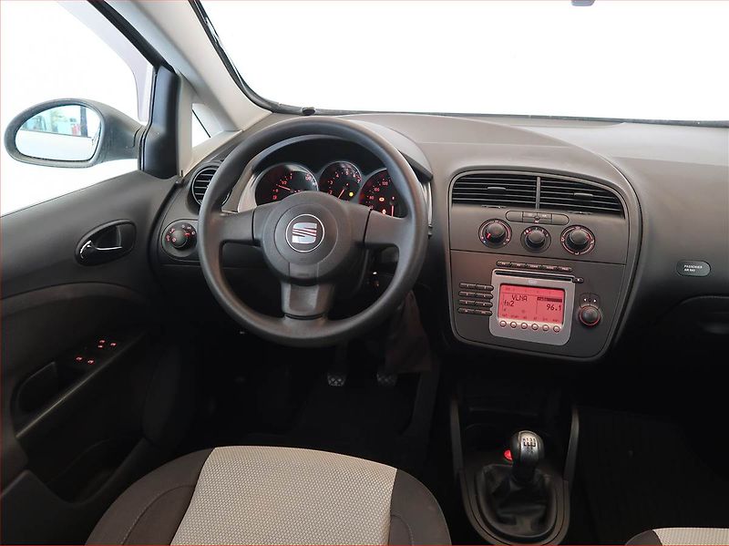 Seat Altea (2007) 1.6, nová STK, za super cenu - fotka 7 z 14