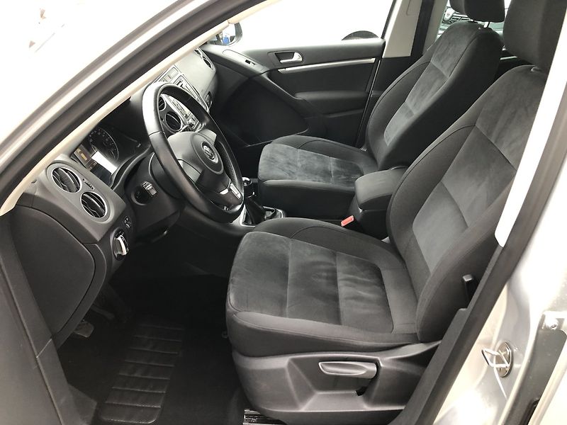 Volkswagen Tiguan (2012) 2.0 TDi  4x4 Track Webasto NAV - fotka 10 z 26